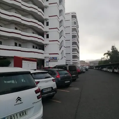 Modern In Playa Del Ingles דירה *